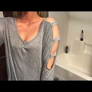 Loose light weight gray flow long sleeve shirt.